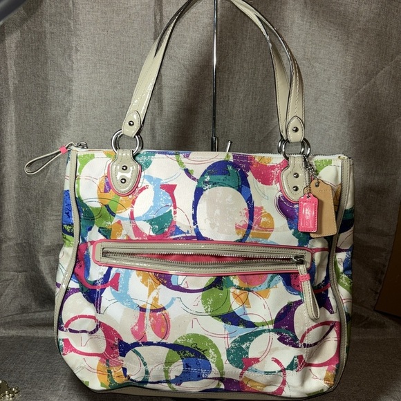 Coach 31141E Stamped Signature C Hallie East West Tote Bag - Picture 1 of 13